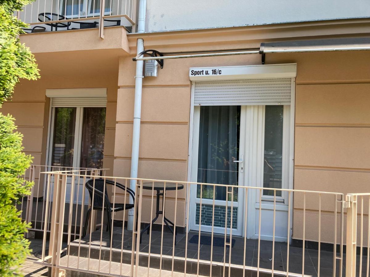 StúdióN1 Hajduszoboszlo Exterior foto